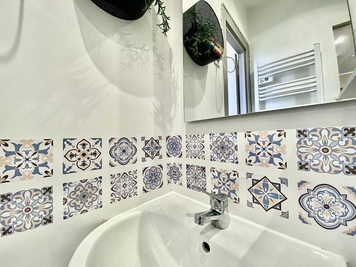 Lovely & Cozy Duplex Heart Of Nice With Bathtub! Exterior photo